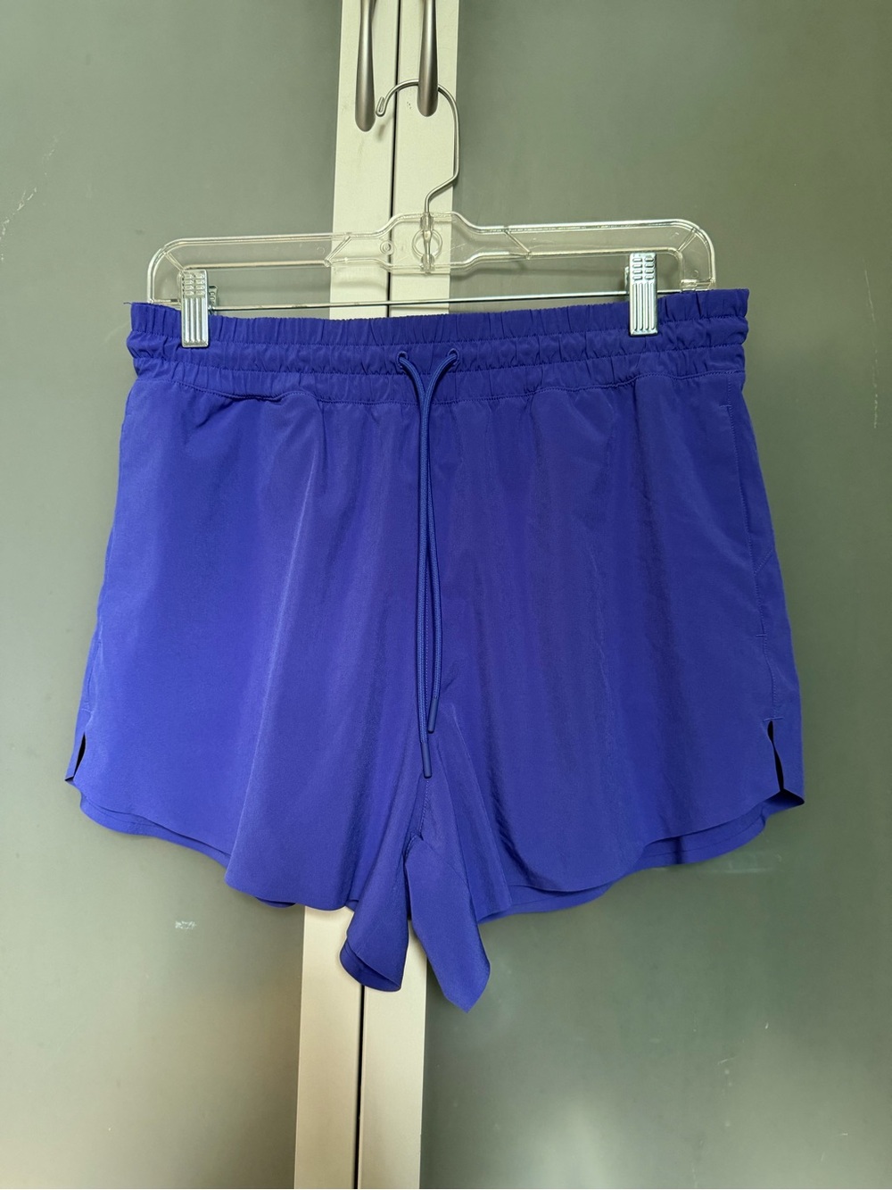 Athleta Cobalt Blue Women's Athletic Shorts NWOT